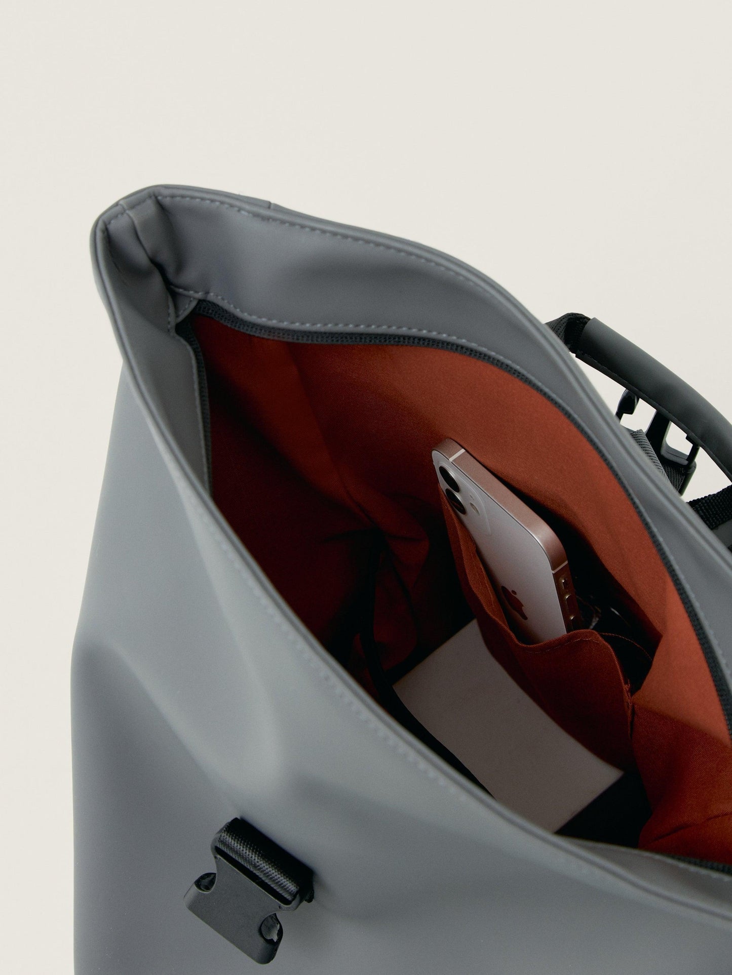 Born Living Nelson Bag