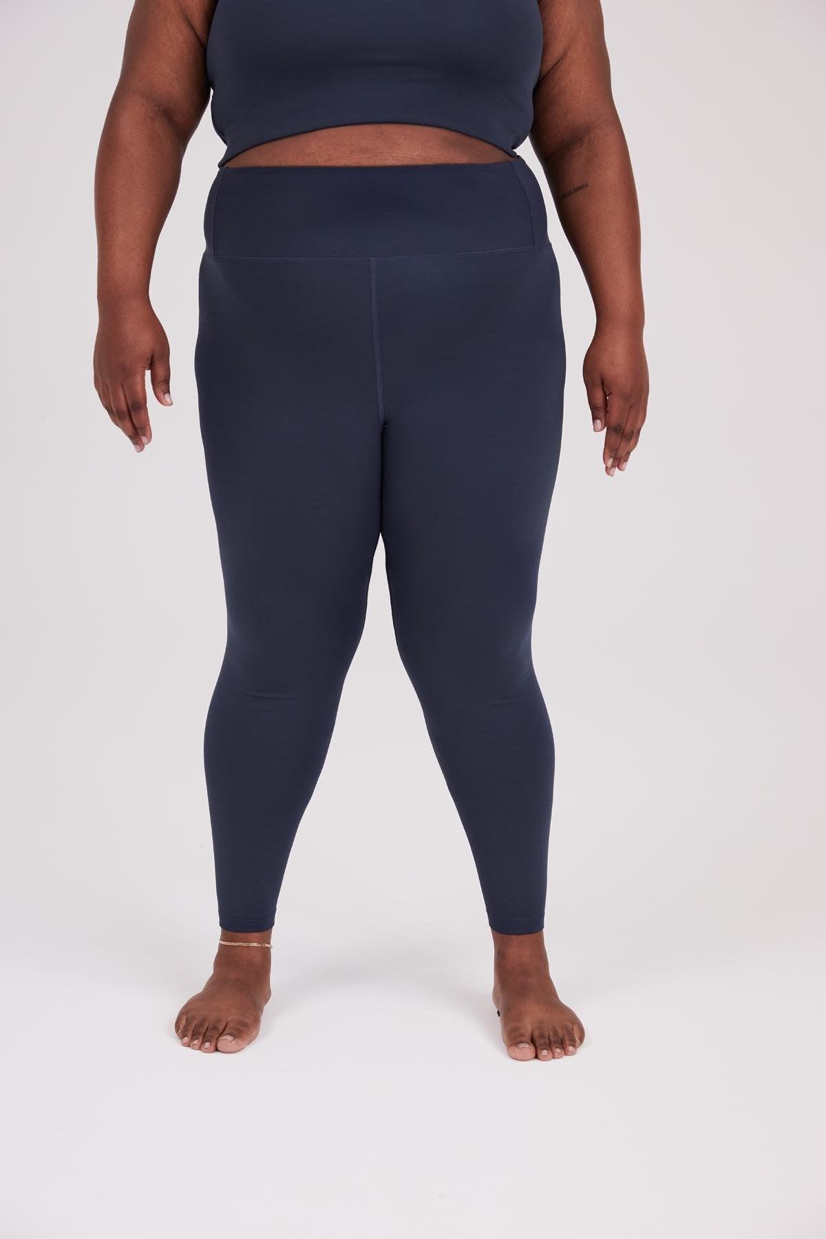 Girlfriend Collective FLOAT Seamless High-Rise Legging (7/8) 4022 Medium / Midnight - yogahubstore