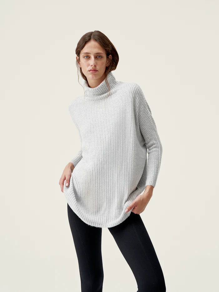 Born Living Alma Sweater Light Grey - yogahubstore