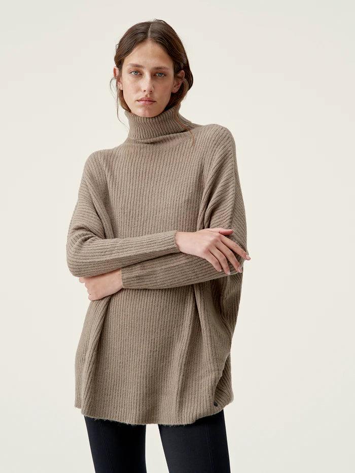 Born Living Alma Sweater - yogahubstore