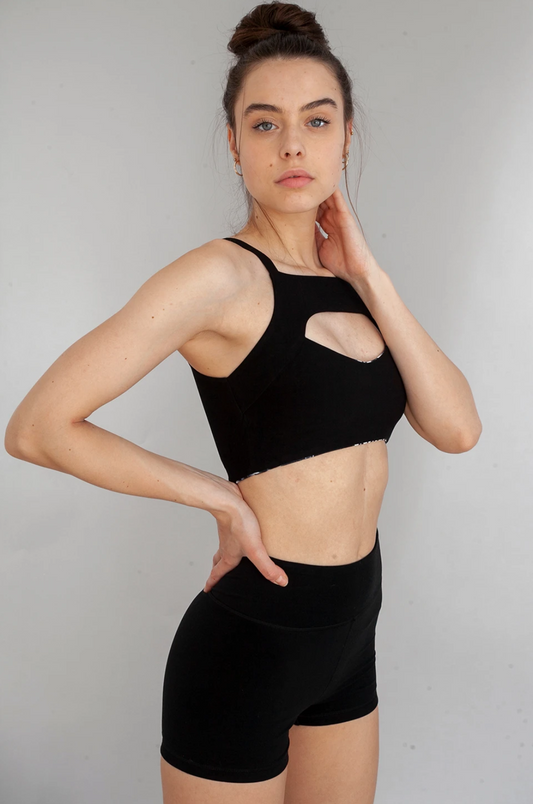 Wolven Onyx High-Waisted Short Small - yogahubstore